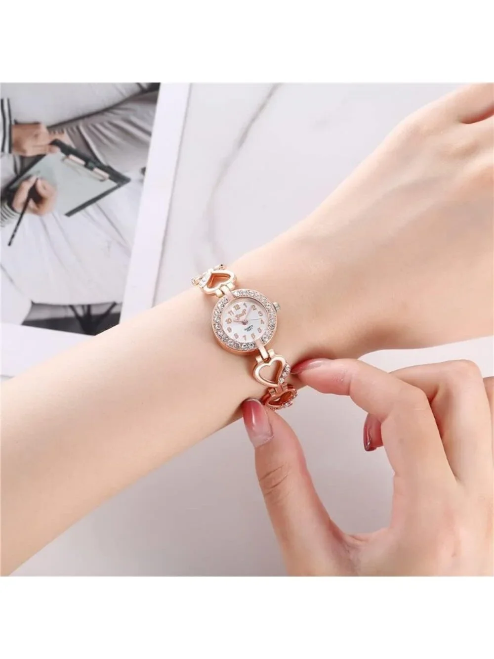 Women's Rose Gold Quartz Heart Shaped Band Alloy Diamond Encrusted Wrist Watch